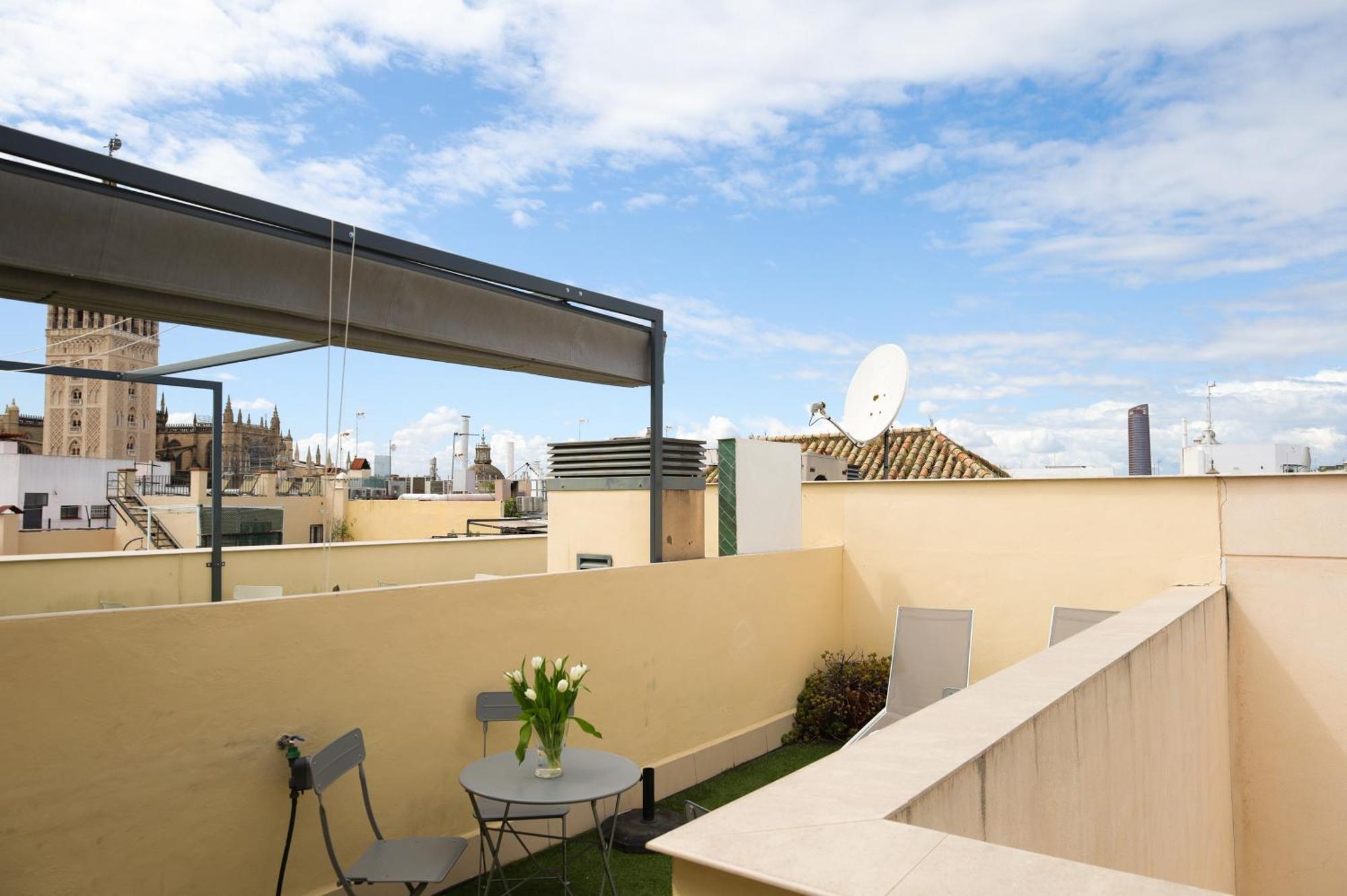 Guzman El Bueno Suites Seville Exterior photo
